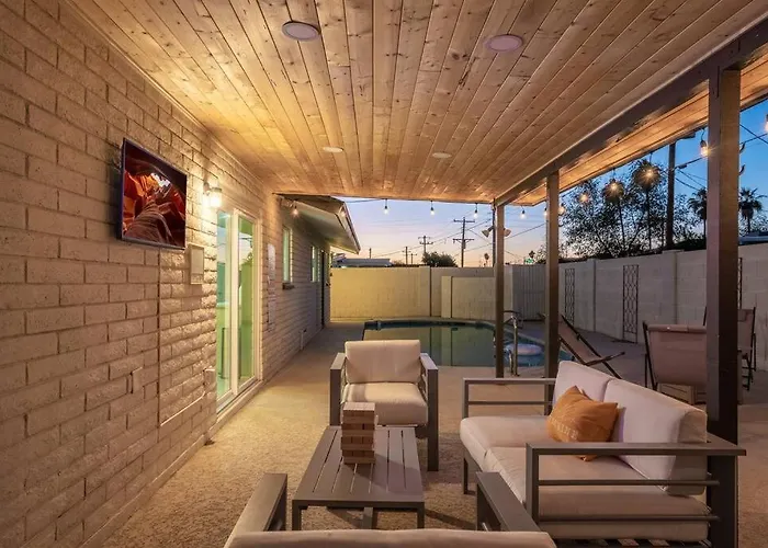Cozy Warm Oasis-heated Pool-perfect Location-spring Trn Ferienhaus *