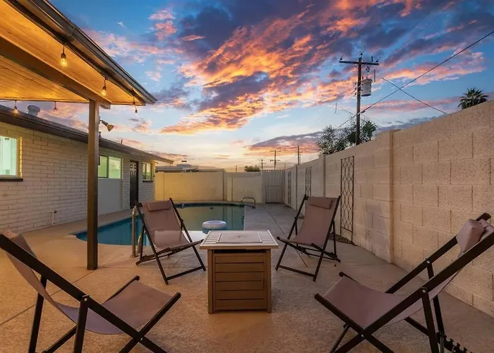 Cozy Warm Oasis-heated Pool-perfect Location-spring Trn Ferienhaus