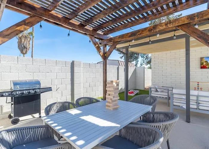Ferienhaus Cozy Warm Oasis-heated Pool-perfect Location-spring Trn