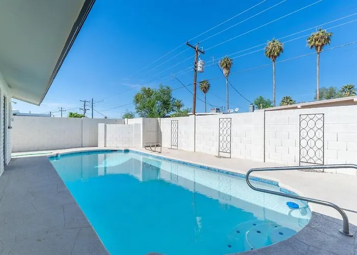 Ferienhaus Cozy Warm Oasis-heated Pool-perfect Location-spring Trn *