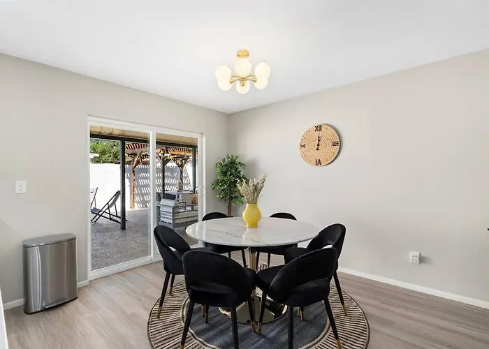 Cozy Warm Oasis-heated Pool-perfect Location-spring Trn *